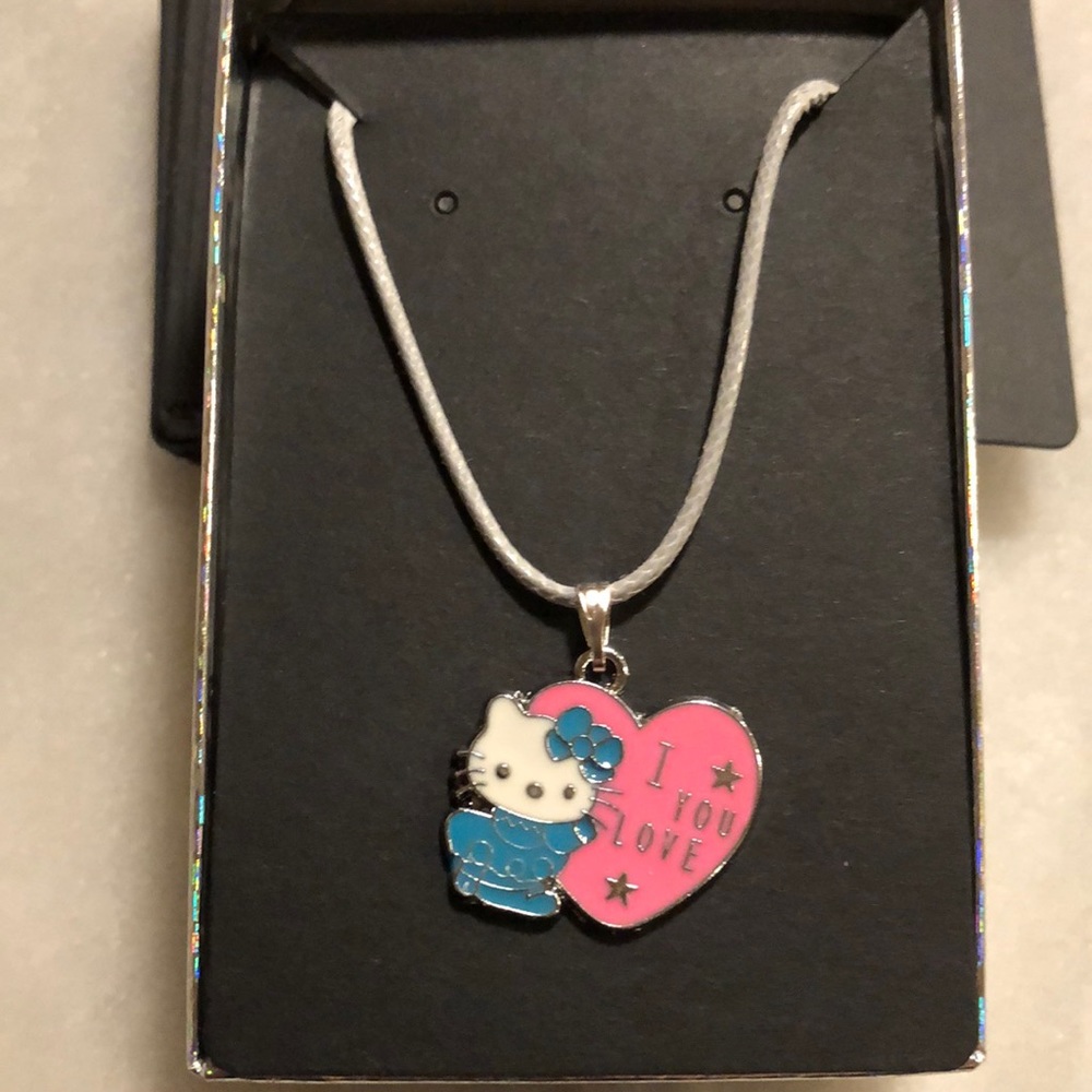 Hello Kitty necklace new in box